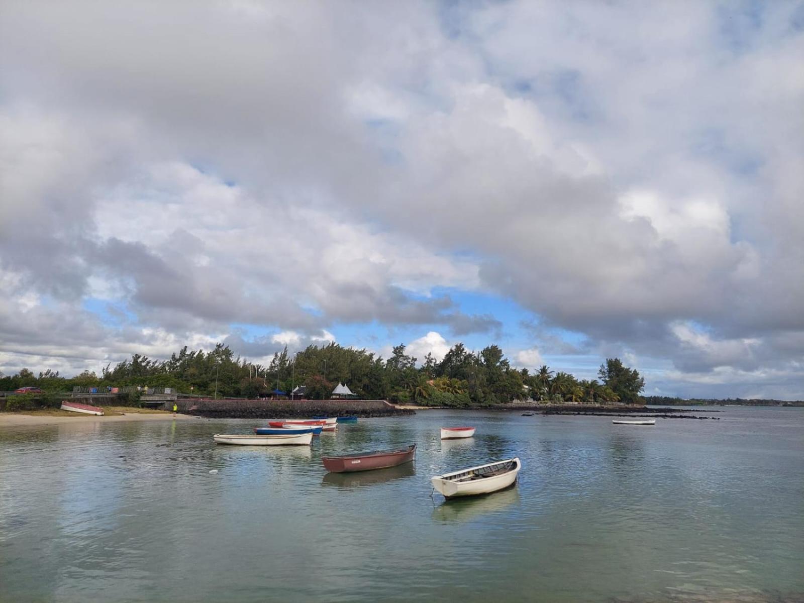 Sunshine Residence Holiday Apartments Mauritius Пост-Лафайет Экстерьер фото