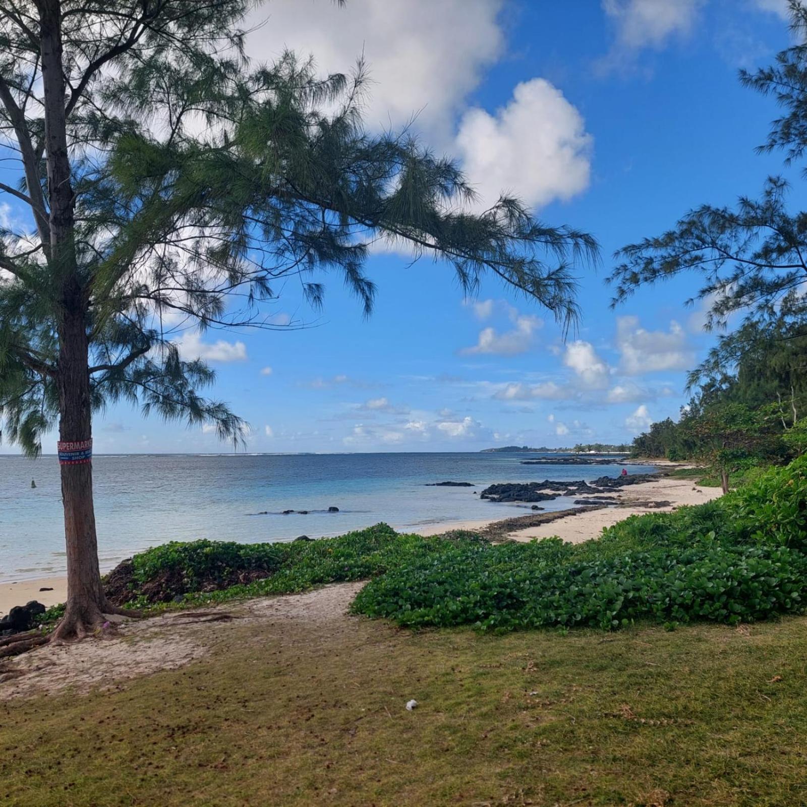 Sunshine Residence Holiday Apartments Mauritius Пост-Лафайет Экстерьер фото